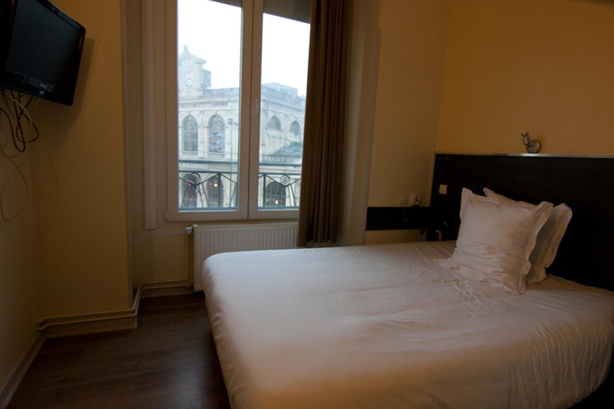 Hotel De Londres Lille Exterior photo